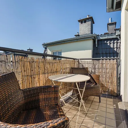 Parkur, Sun & Snow *